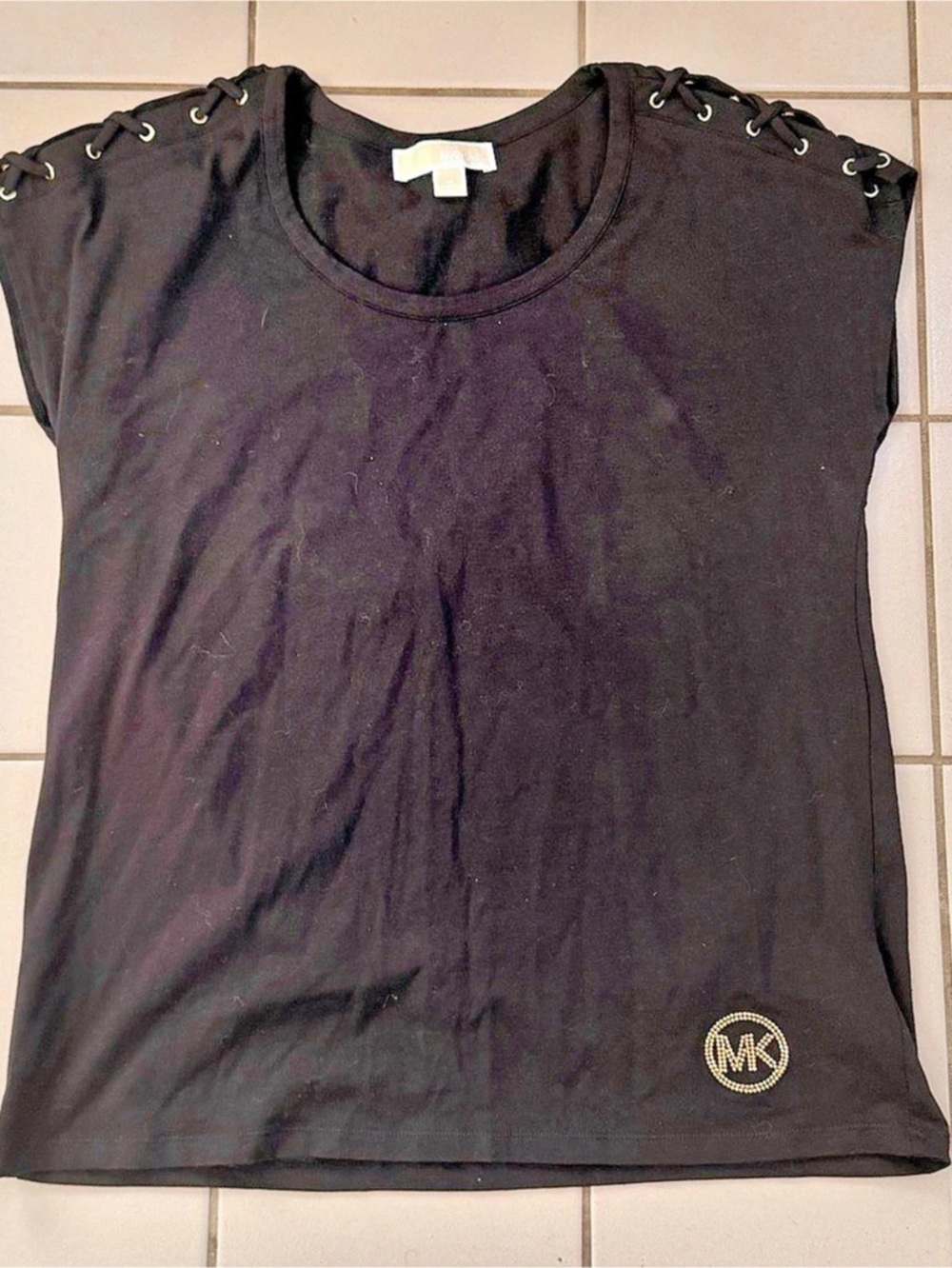 Michael Kors Black Lace-Up Shoulder Tee Size Medium